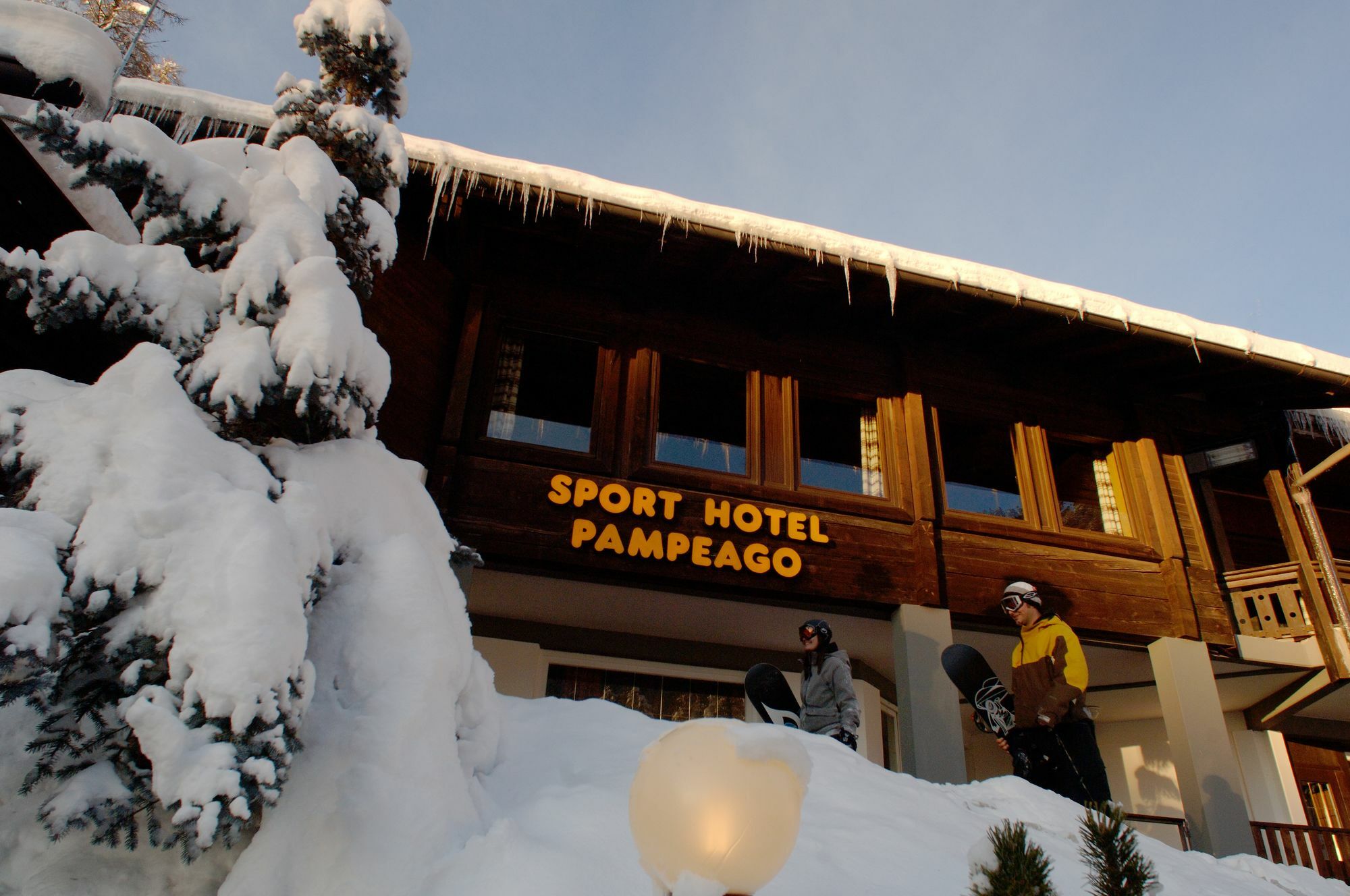 Sport Hotel Pampeago Тезеро Екстер'єр фото